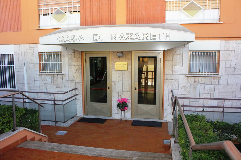 La Casa Di Nazareth Hotell Rom Exteriör bild
